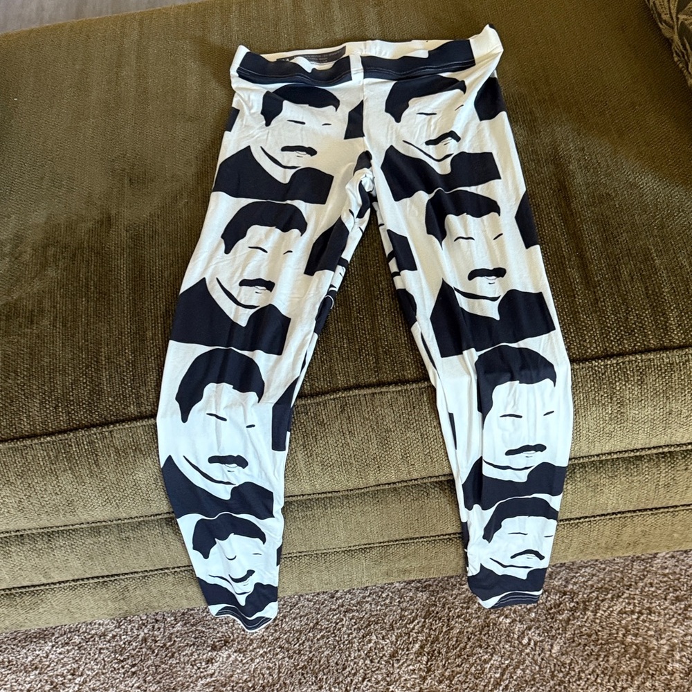 Freddie Mercury Queen Black & White Graphic Face Leggings